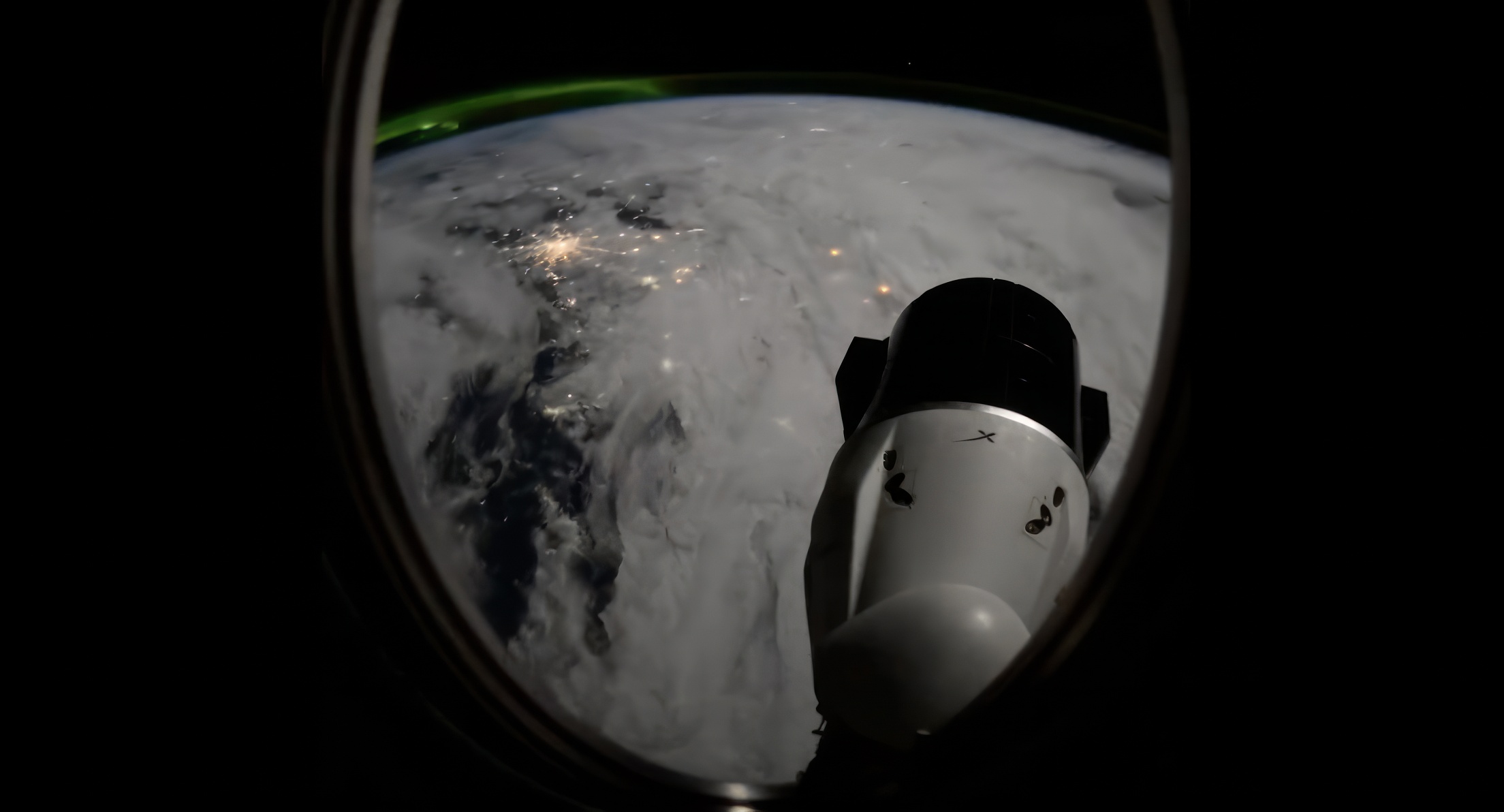 Ces images incroyables de SpaceX en orbite autour de la Terre fascinent tout le monde