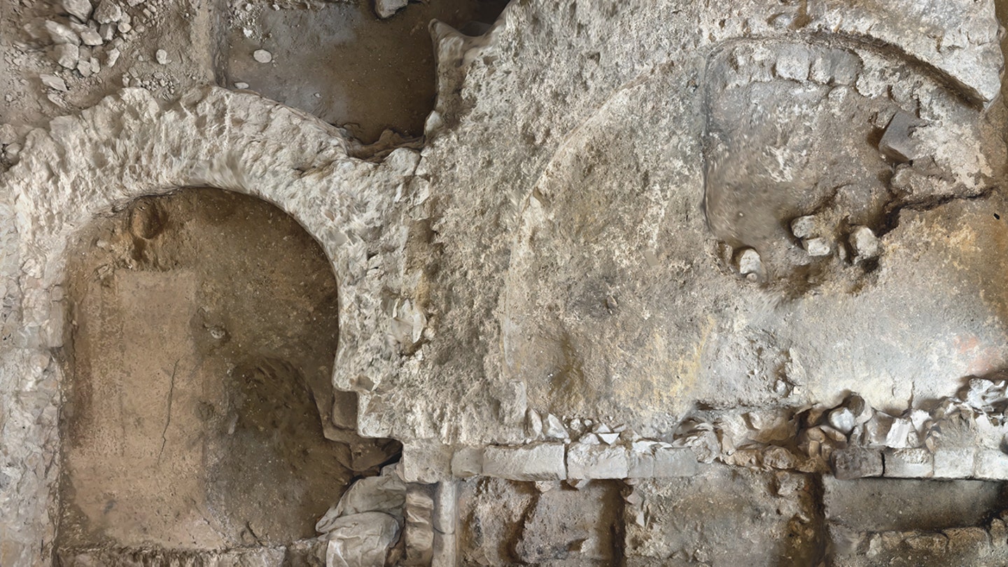 À quoi ressemblait ce lieu de baptême ?