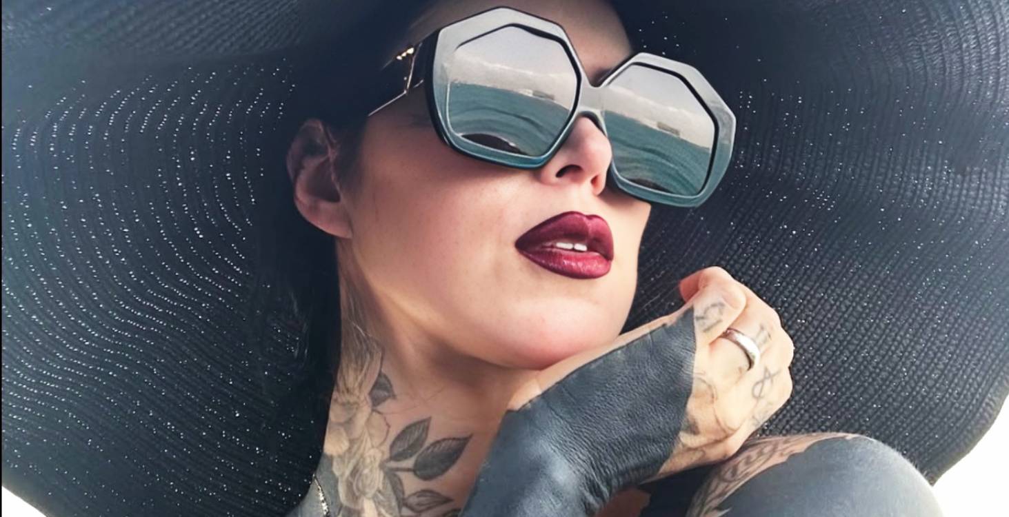 Kat Von D : la reine du tatouage efface tout après un procès qui l&#039;a anéantie