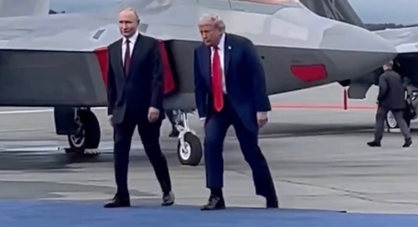 Le geste de la main de Poutine analysé après le survol d&rsquo;un bombardier nucléaire par Trump