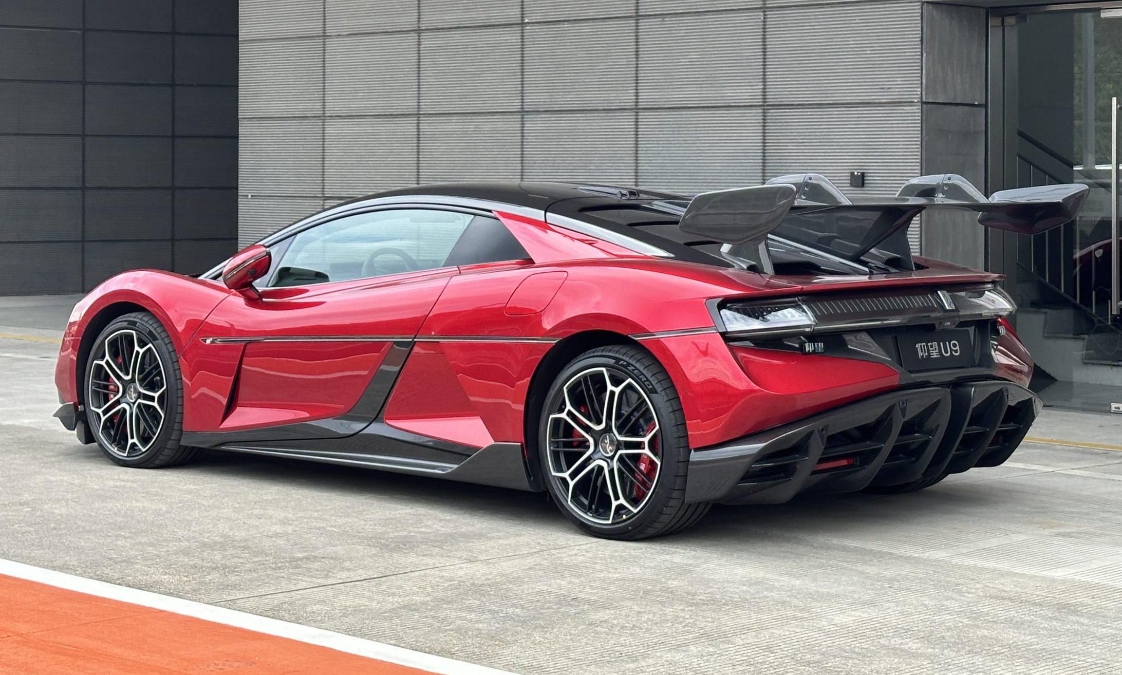 Une supercar électrique chinoise signe un record mondial de vitesse