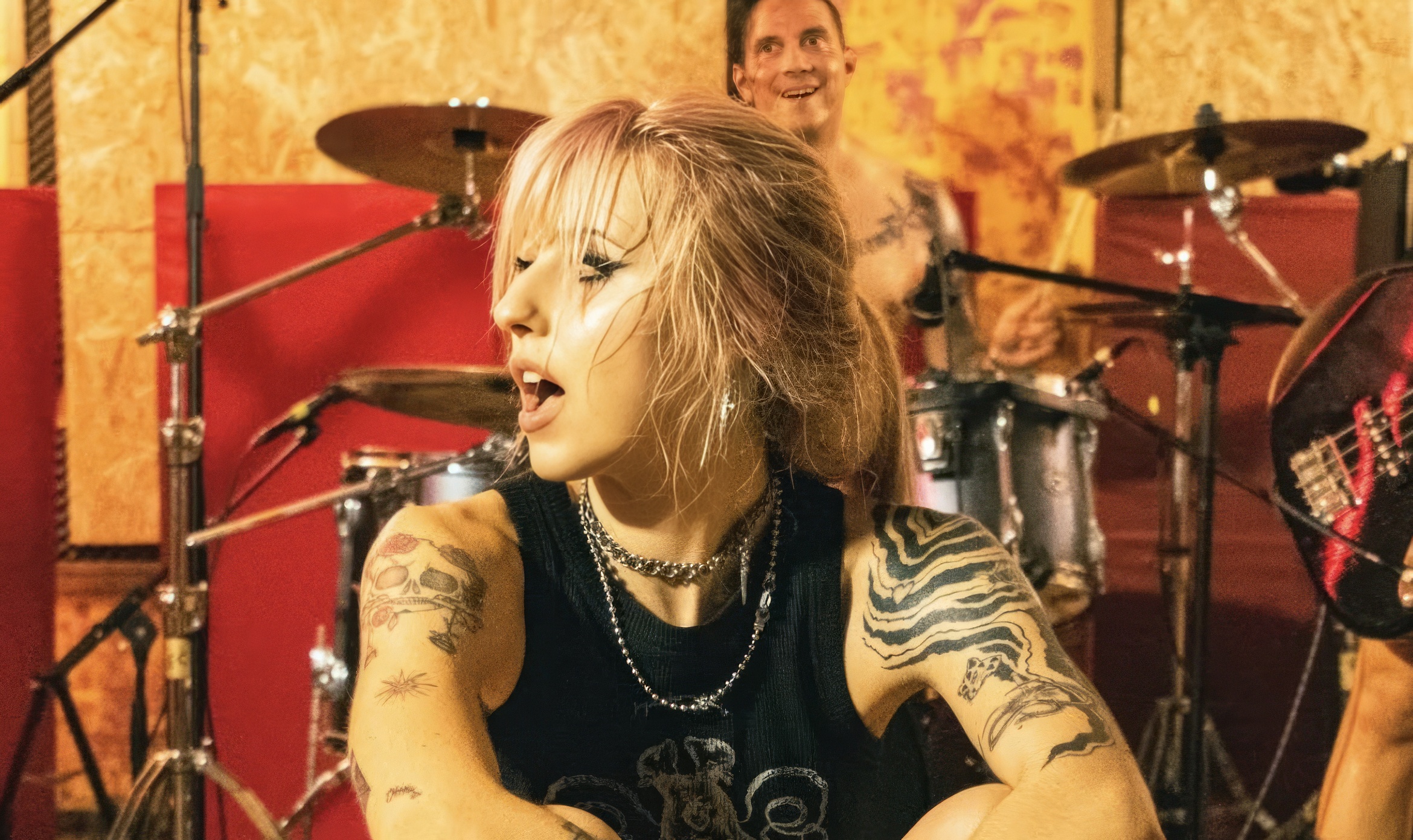 L'arroseur arrosé : elle était la chanteuse du groupe !