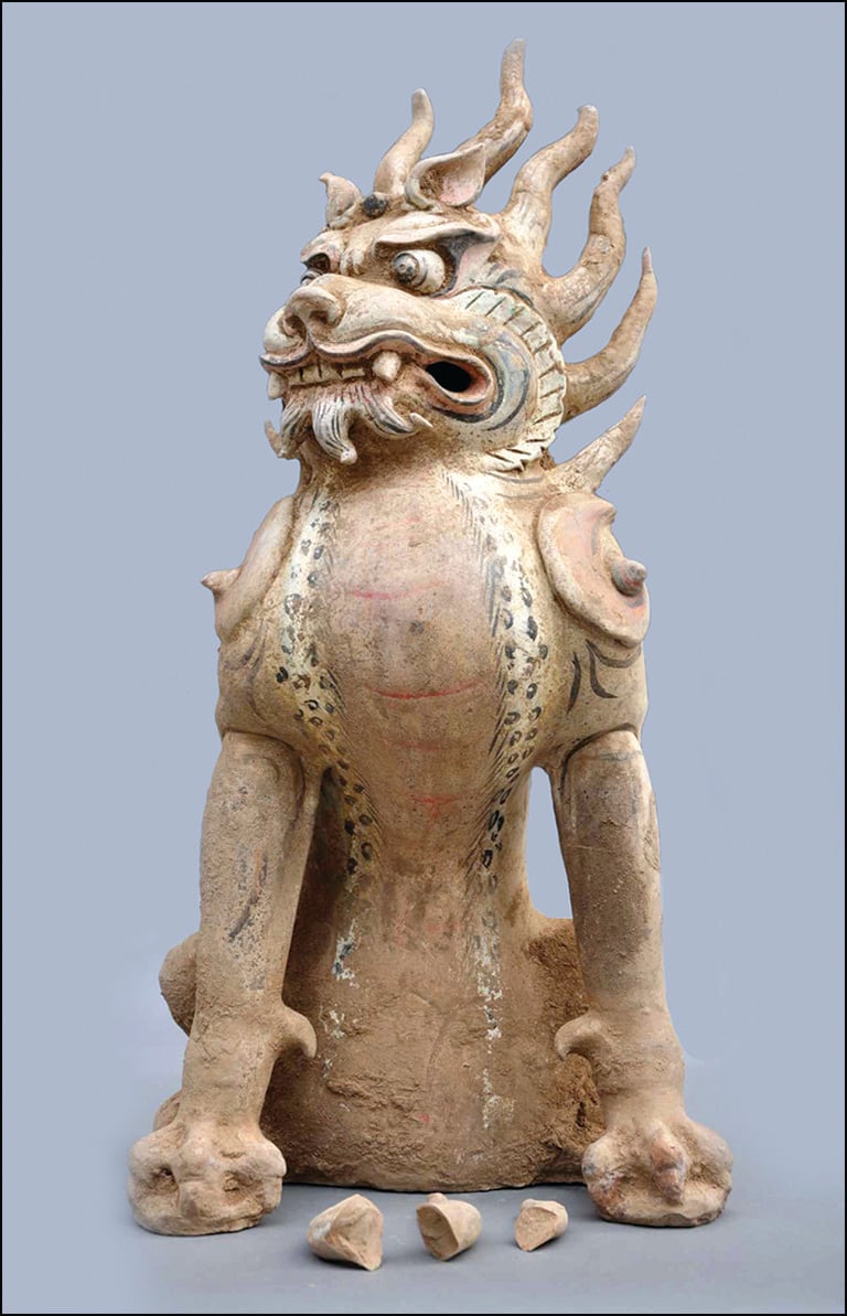 L'indice artistique : un air de famille avec des gardiens de tombe chinois