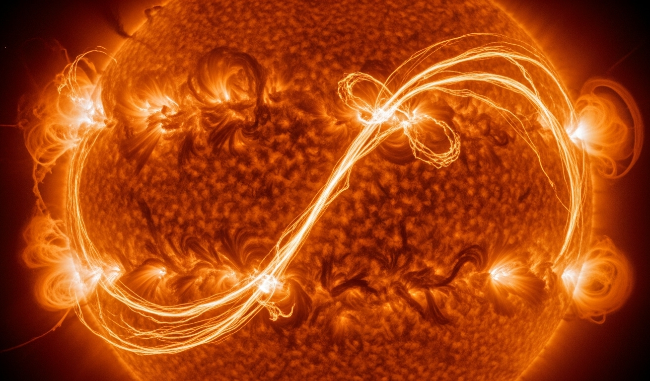 Une éruption solaire de 700 000 km provoque une tempête magnétique qui atteint la Terre, selon les scientifiques