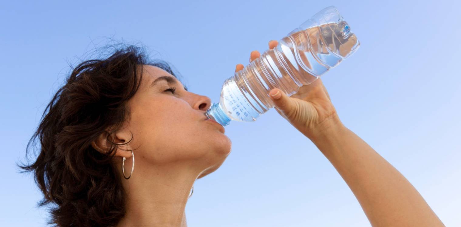 Voici une autre bonne raison pour laquelle vous devriez boire plus d&rsquo;eau