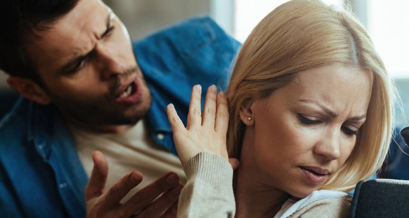 4 signes révélateurs que votre relation touche à sa fin, selon une experte