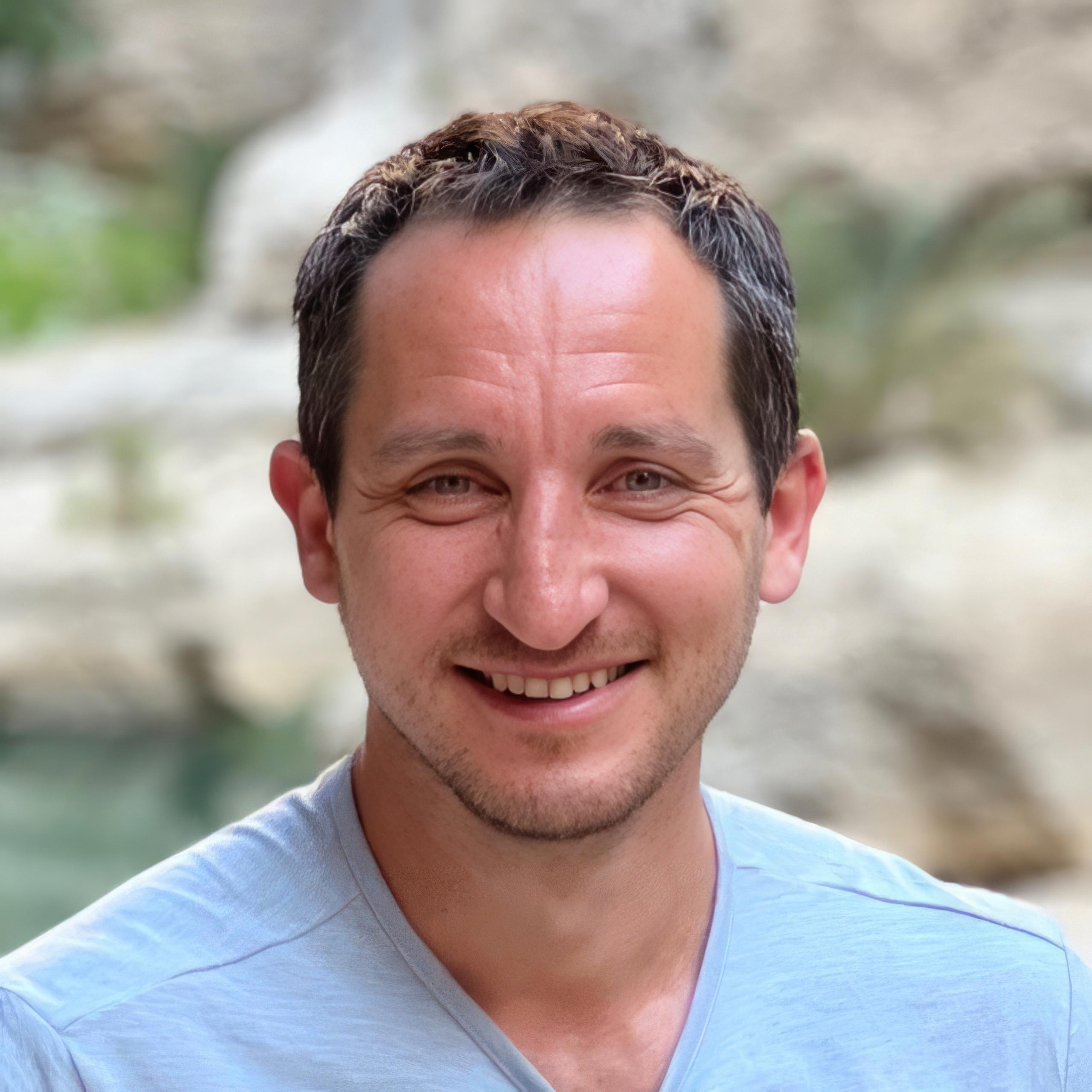 La défense du créateur : "une erreur qui devient une expérience"