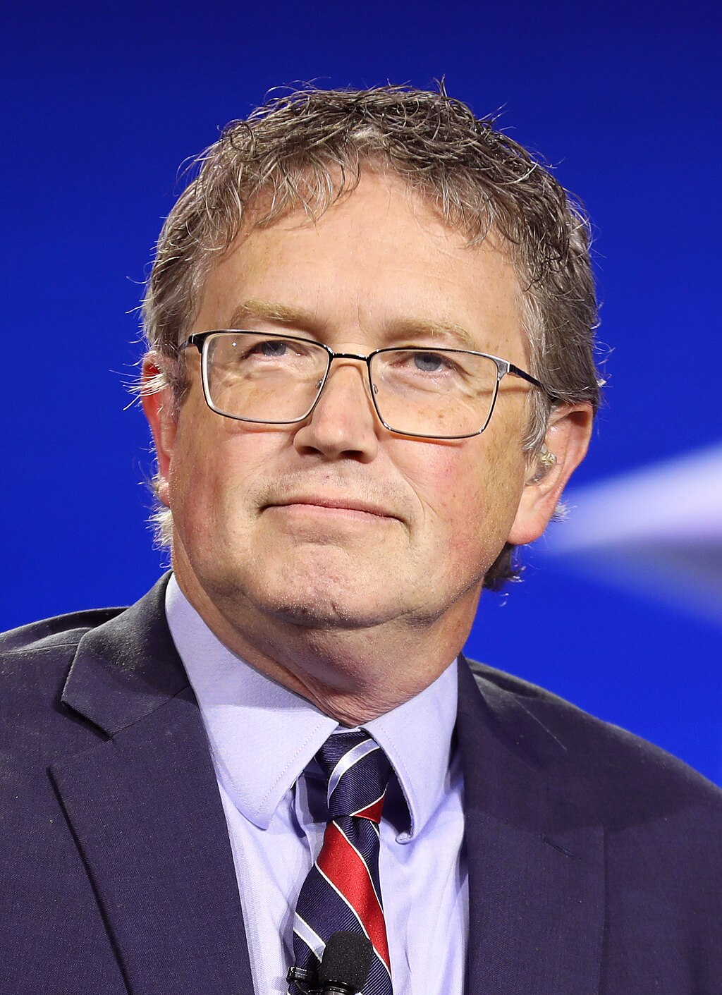 La motivation de Massie : protéger les 'amis et donateurs' de Trump ?