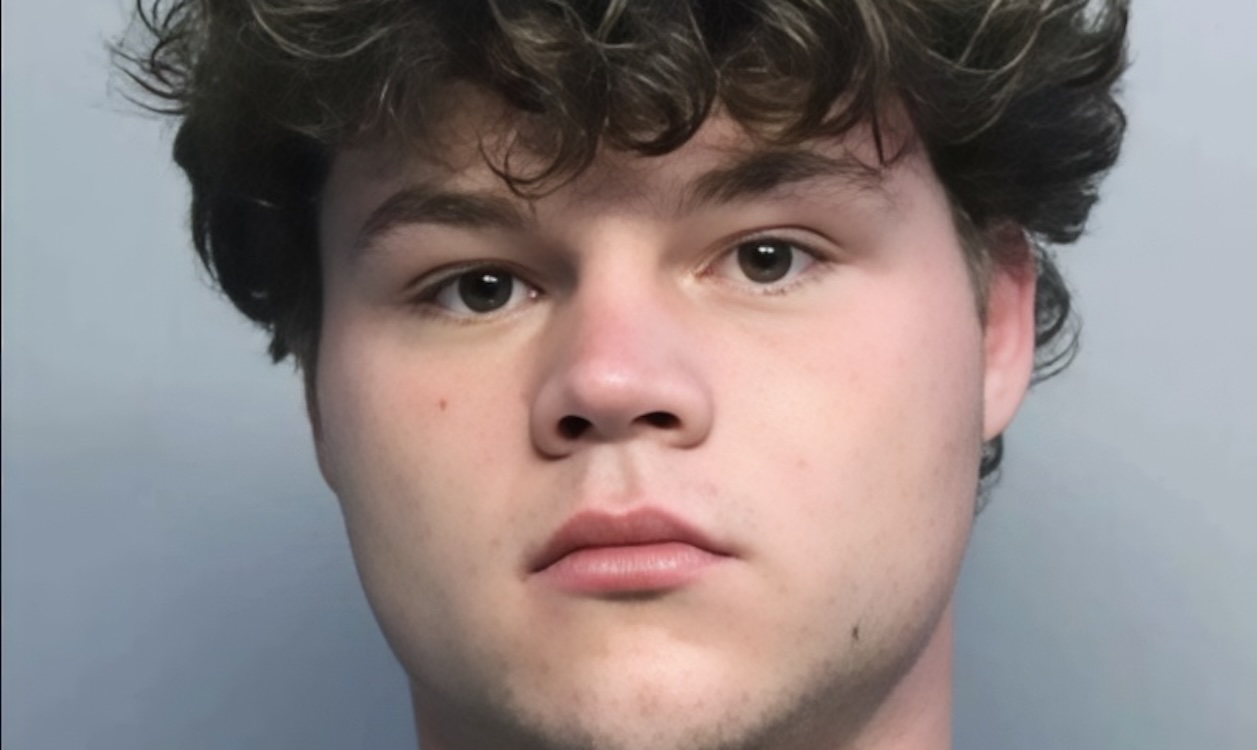 Le YouTuber le plus connu au monde, quitté par sa partenaire après un acte de mariage jugé “humiliant”, vient d’être arrêté