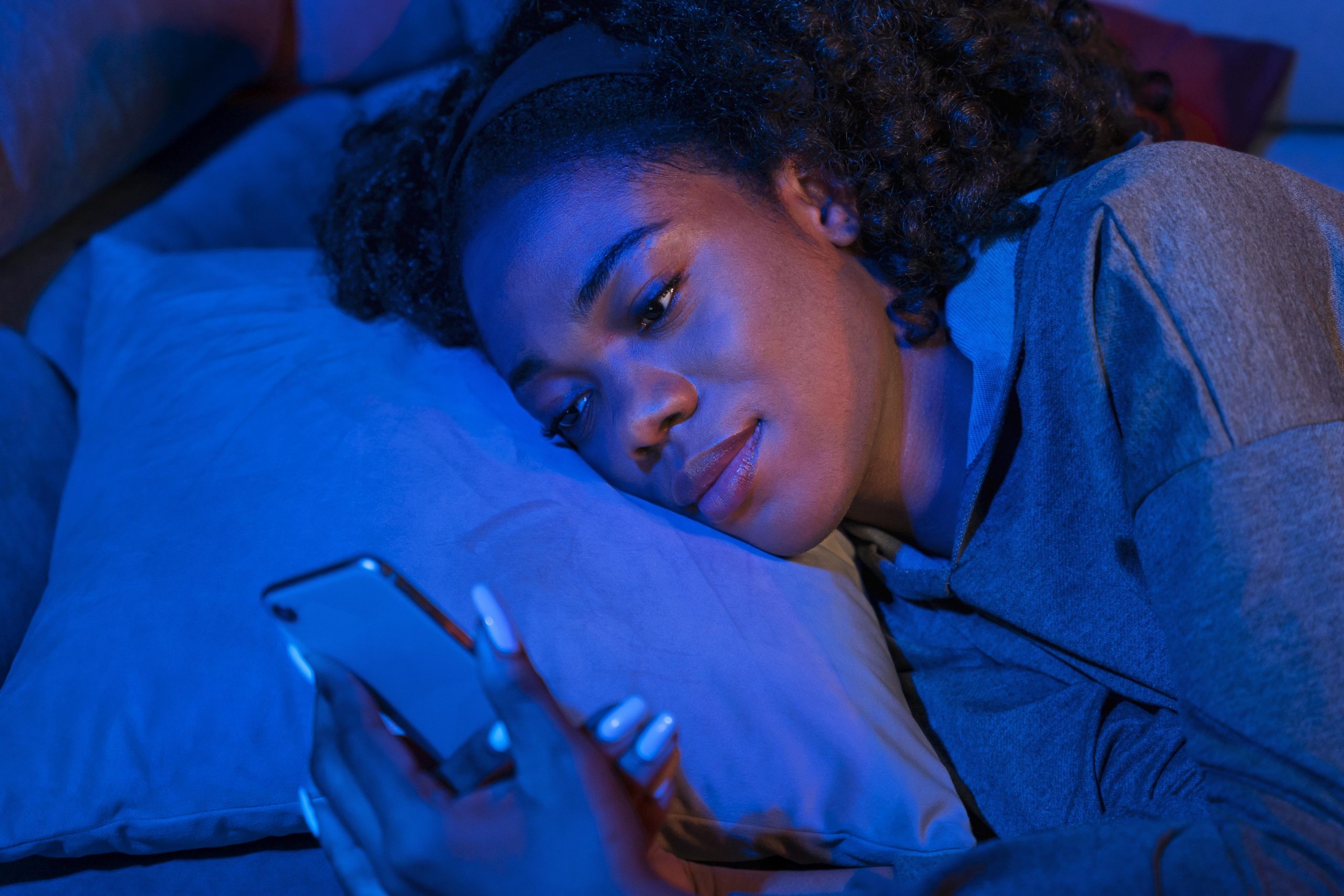 Des scientifiques découvrent une nouvelle raison de dormir dans le noir le plus total