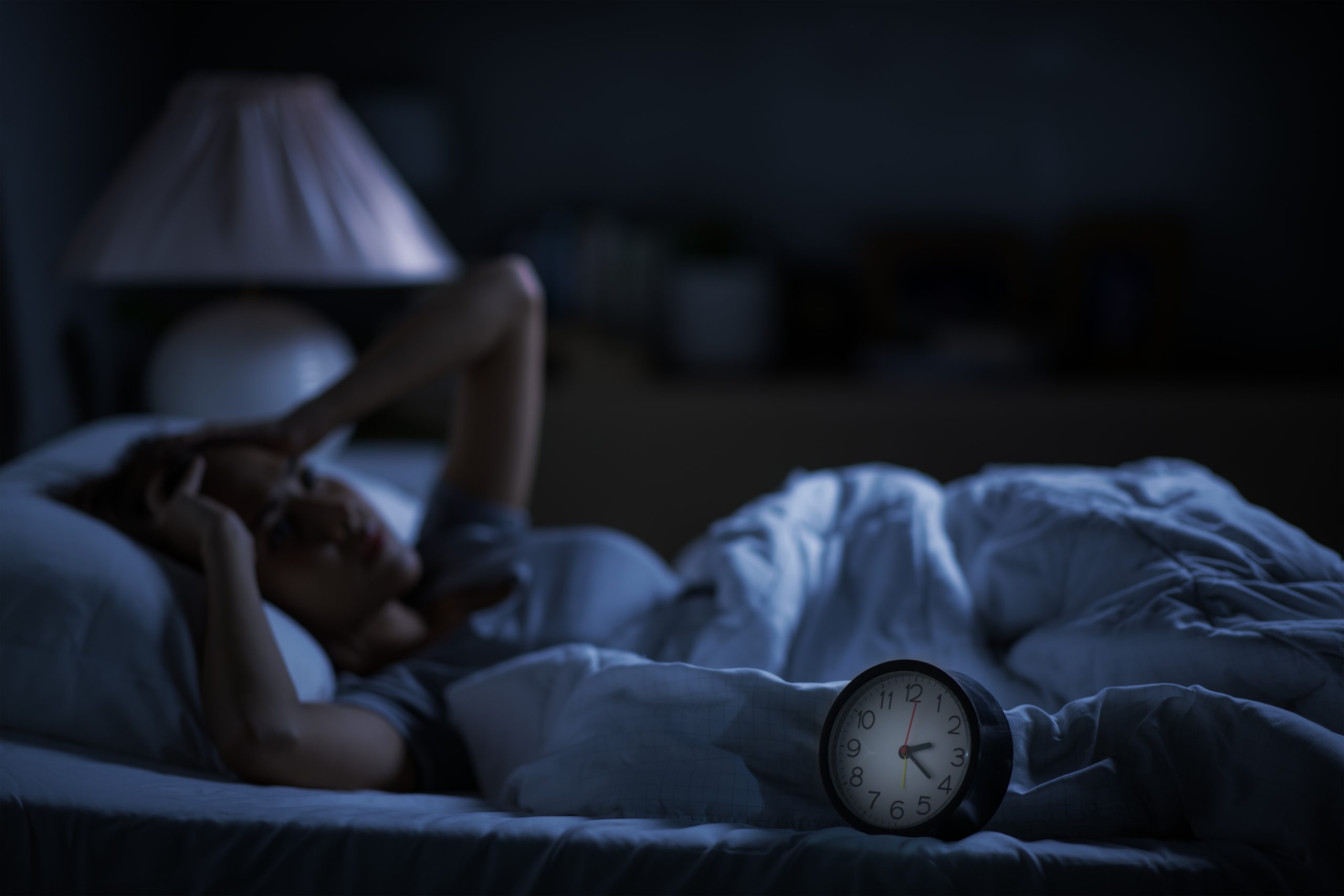 Avant de dormir : l'alcool, le faux ami du sommeil