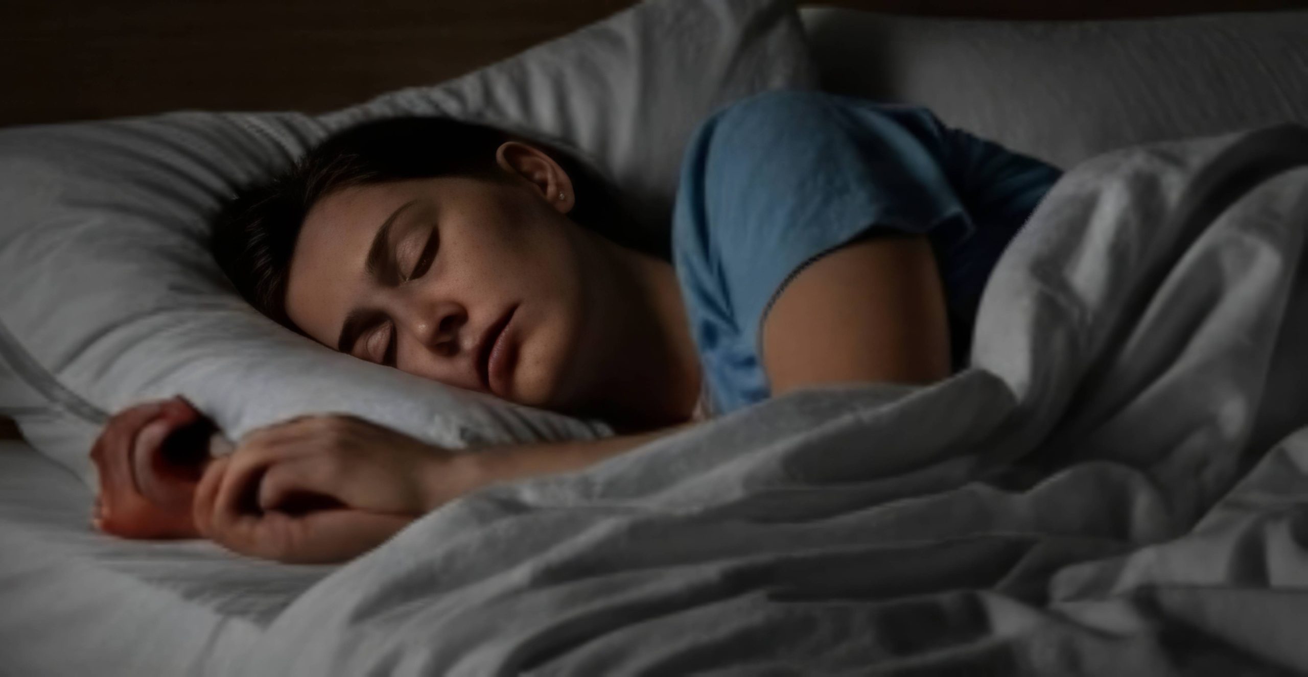 Des scientifiques découvrent une nouvelle raison de dormir dans le noir le plus total