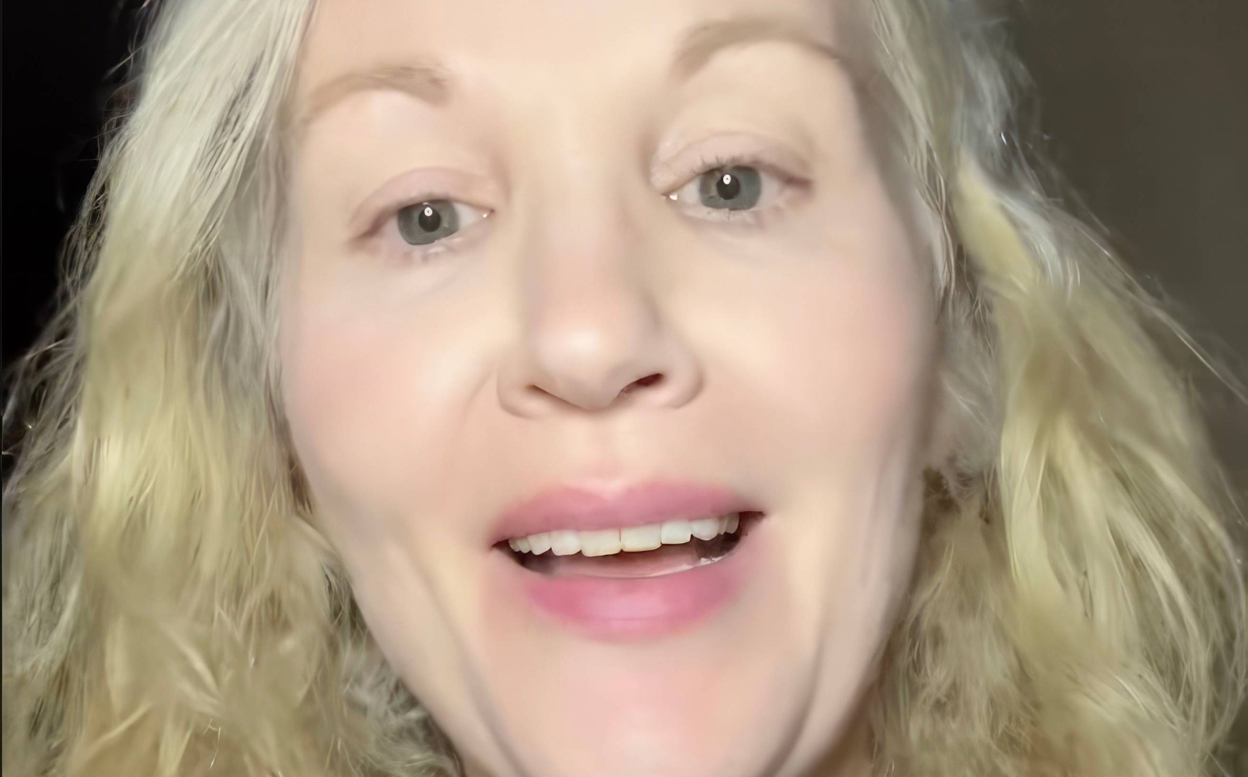 Une maman de 47 ans atteinte d&#039;Alzheimer précoce révèle les premiers symptômes qu&#039;elle a remarqués