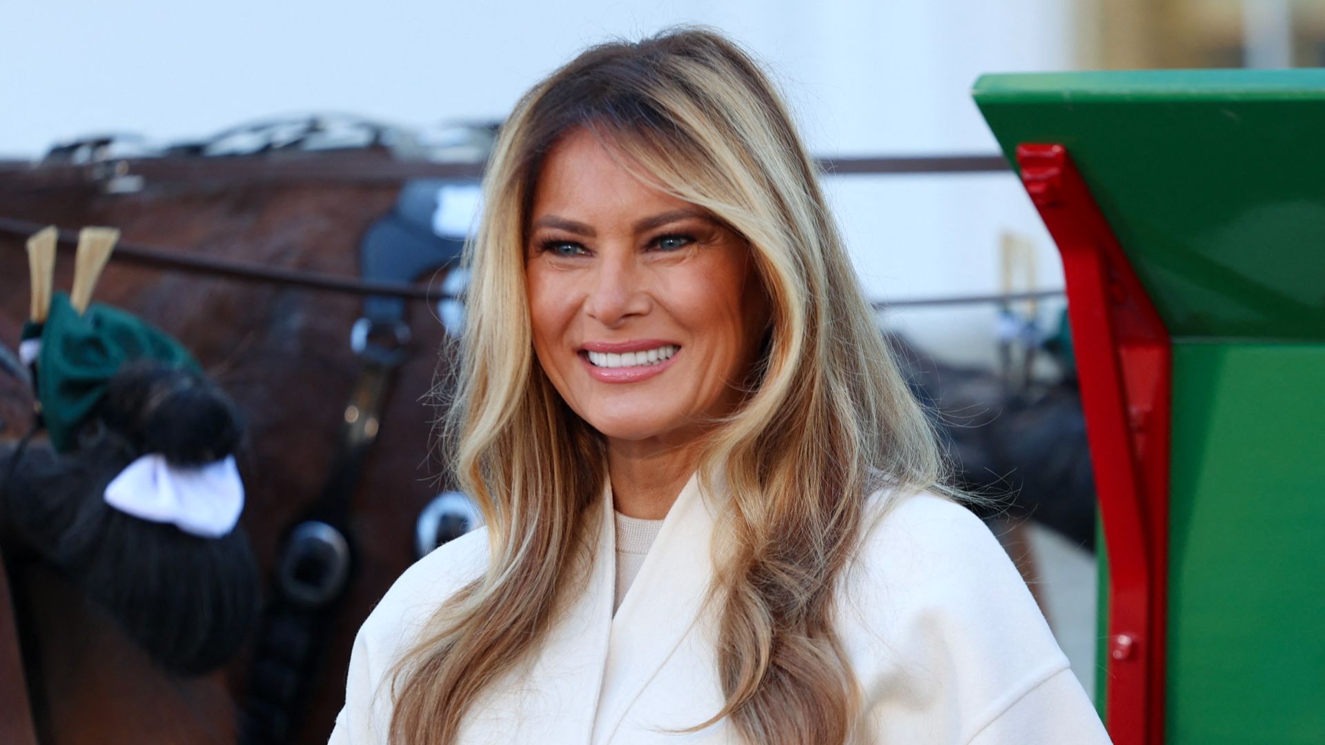 Melania Trump et le retour du sapin de Noël à la Maison-Blanche : une tradition sous haute tension