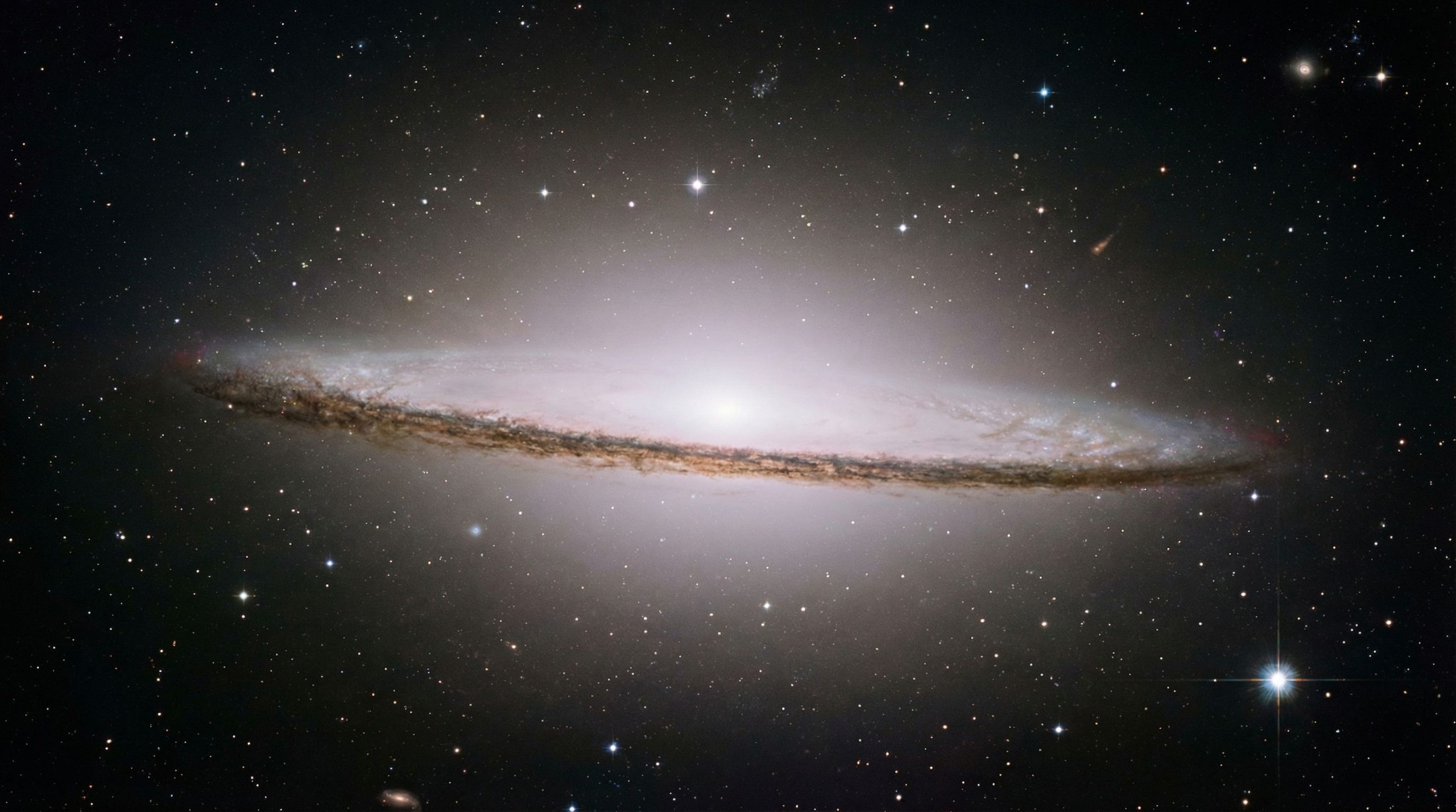 NGC 1266 : Quand une galaxie décide de faire le vide, un spectacle fascinant