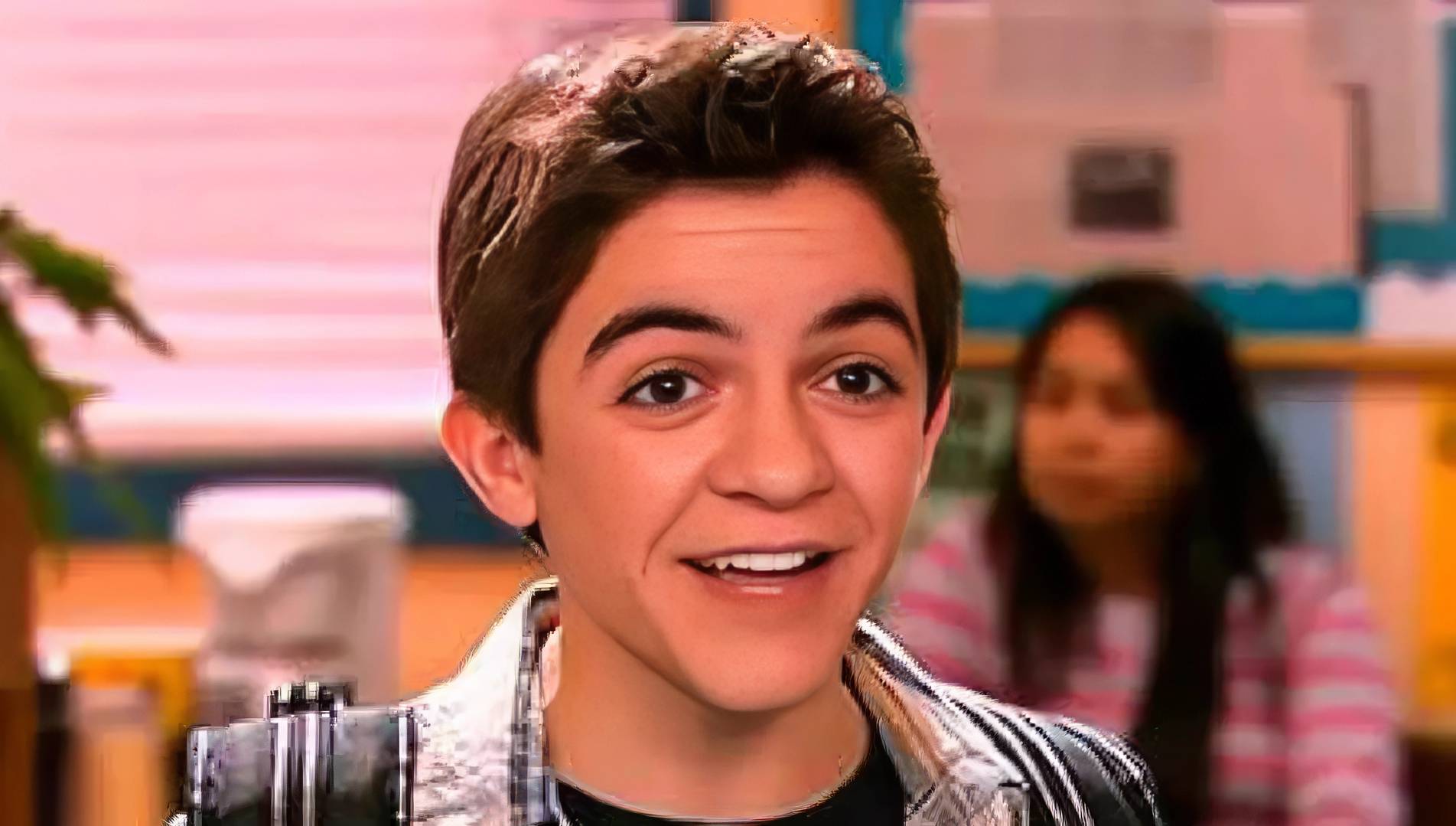 Lueur d&rsquo;espoir pour l&rsquo;enfant star de Nickelodeon aperçu dans la rue : des nouvelles rassurantes