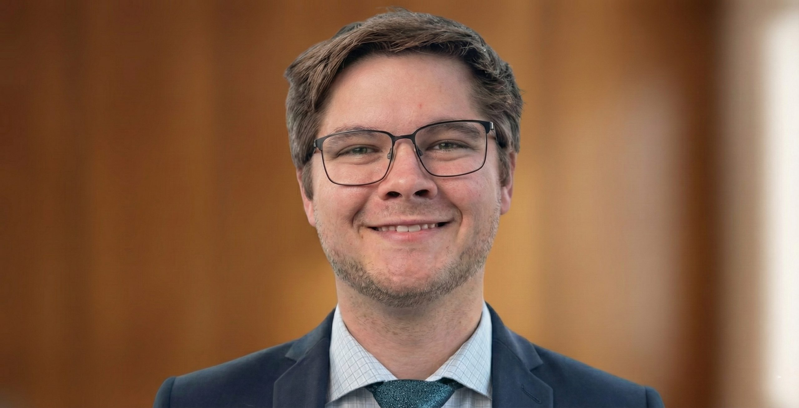 Médecin canadien en première année : il résout un cas médical rare et sauve un jeune homme