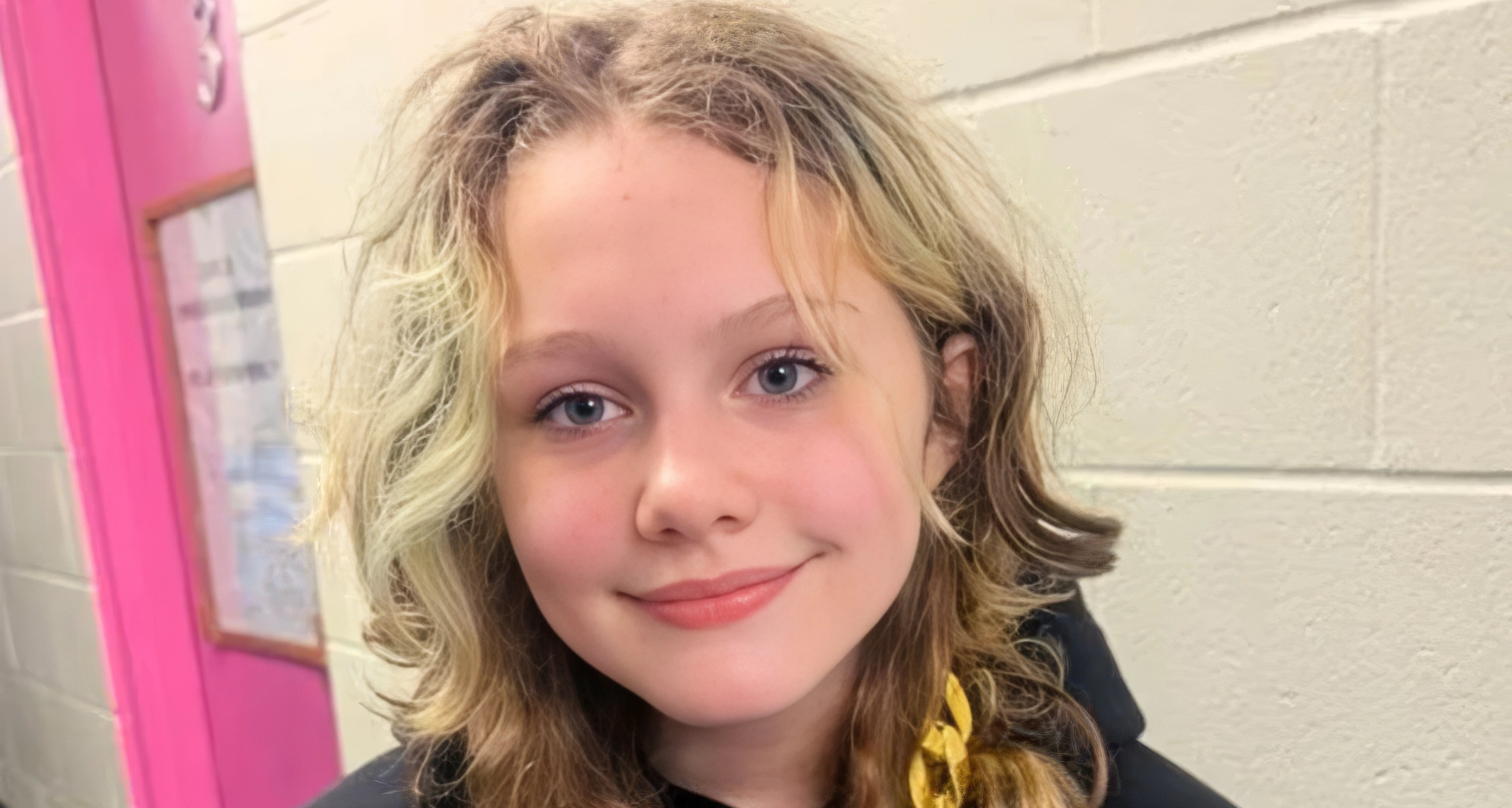 Tragédie à Tumbler Ridge : le père de Maya lance un appel aux prières alors que sa fille continue de lutter contre toute attente