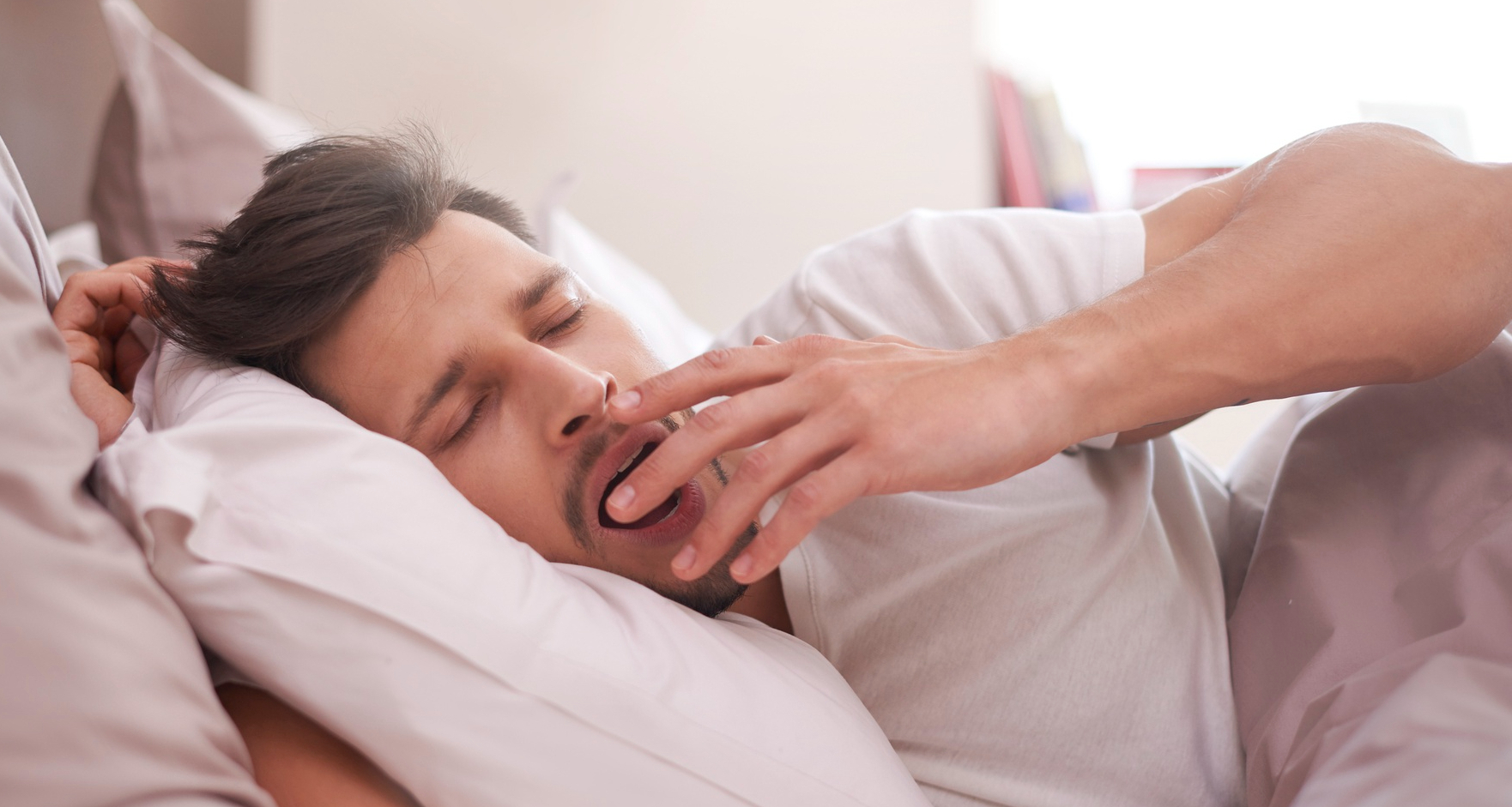 Si vous vous endormez en moins de 8 minutes, les experts ont un avertissement pour vous