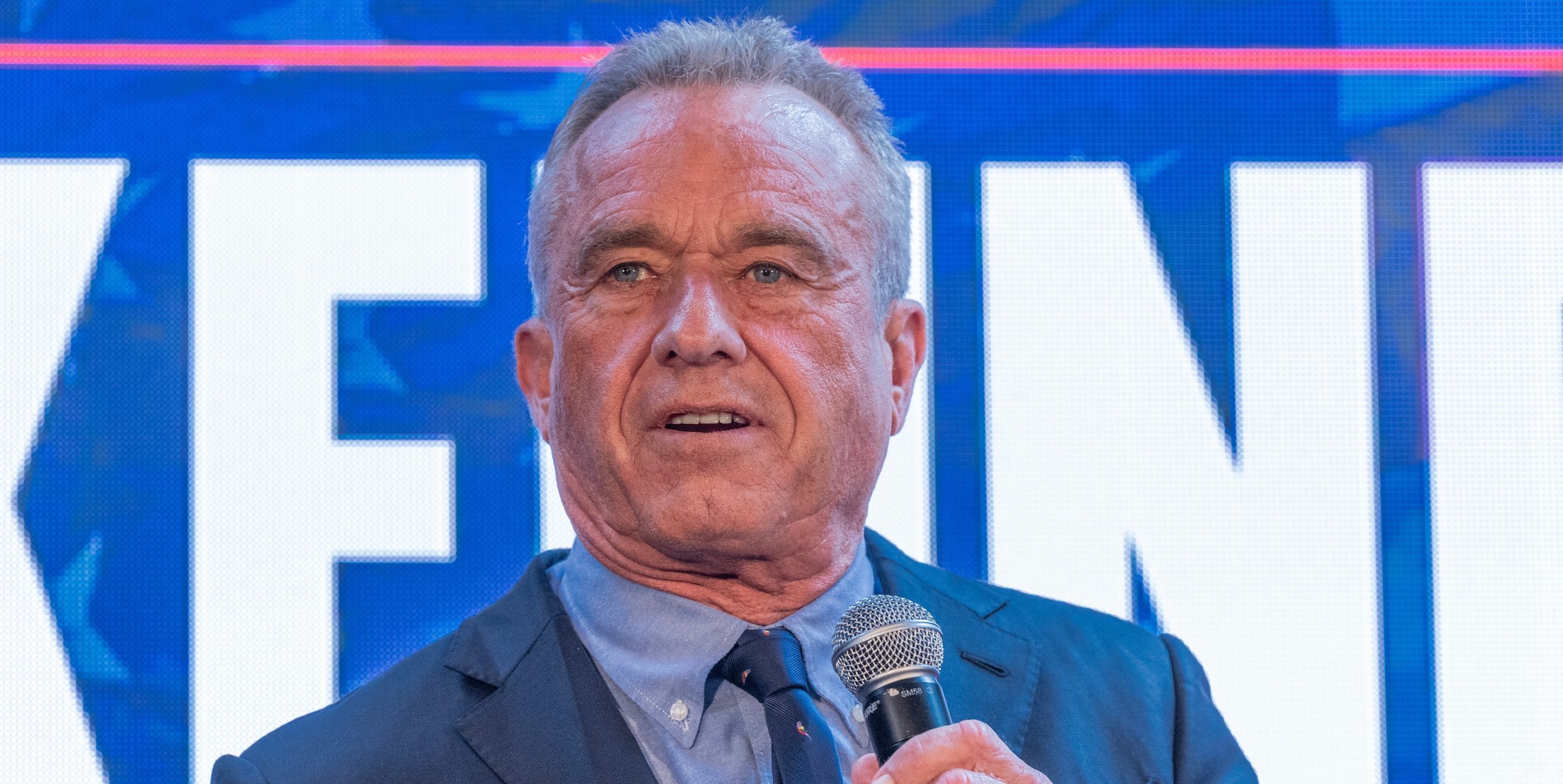 Nouveau traitement de l’autisme soutenu par RFK Jr. : quelles conséquences réelles pour les patients et leurs proches ?