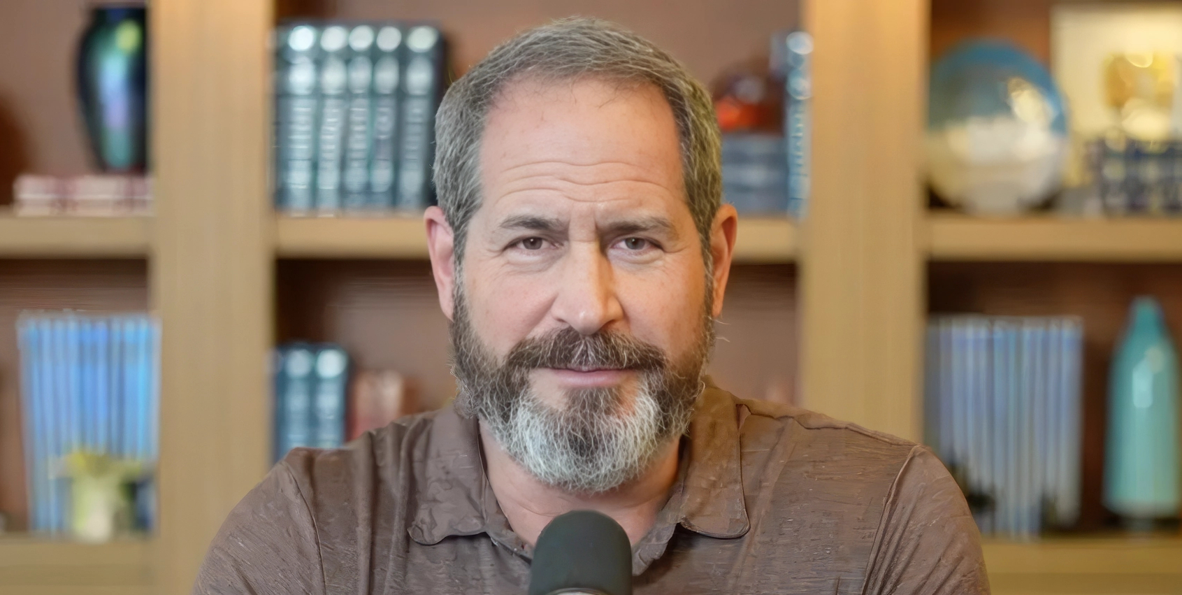 Chirurgien cardiaque victime d’une crise à 50 ans : explique les changements clés qu’il a apportés à sa santé