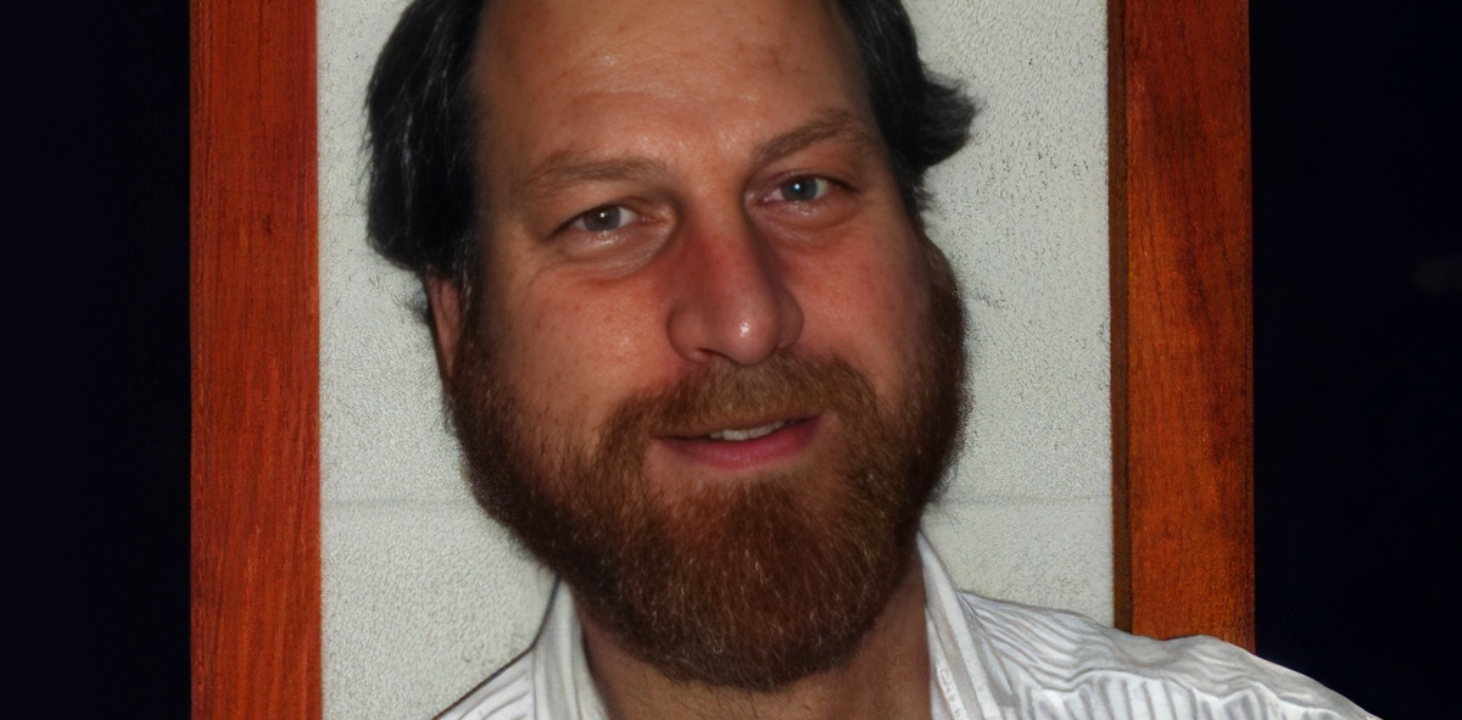 Le scientifique qui a trouvé de l'eau dans l'espace a été assassiné devant chez lui