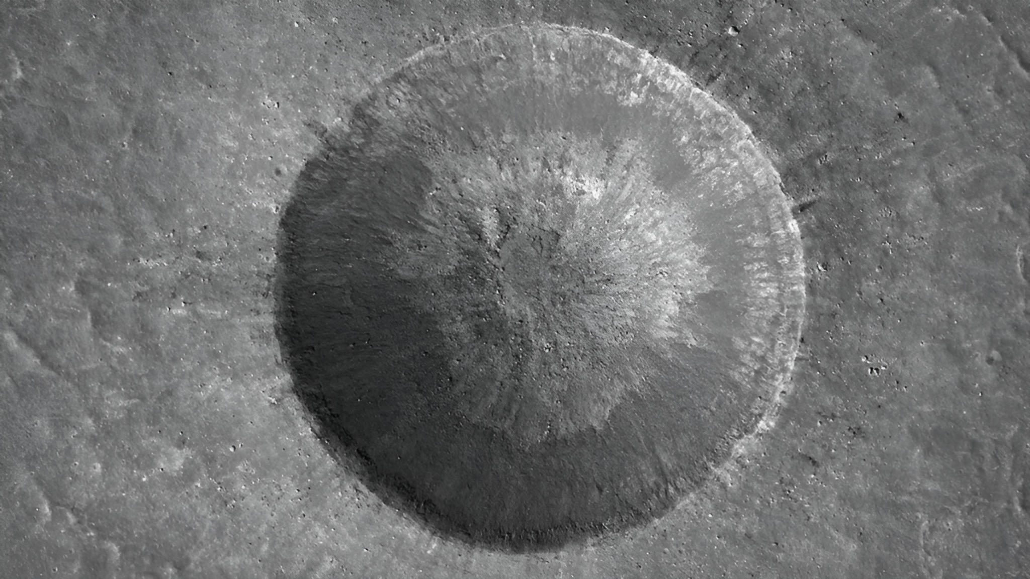 La NASA repère un impact lunaire si colossal qu'il a fait chuter le nombre total de cratères