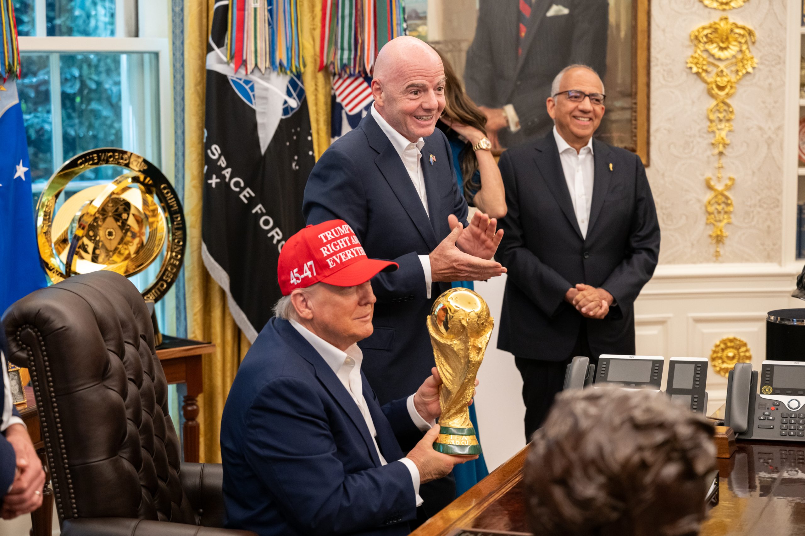 P20250822JB-1192 President Donald Trump and FIFA President Gianni Infantino announce the FIFA World Cup 2025 draw location.jpg