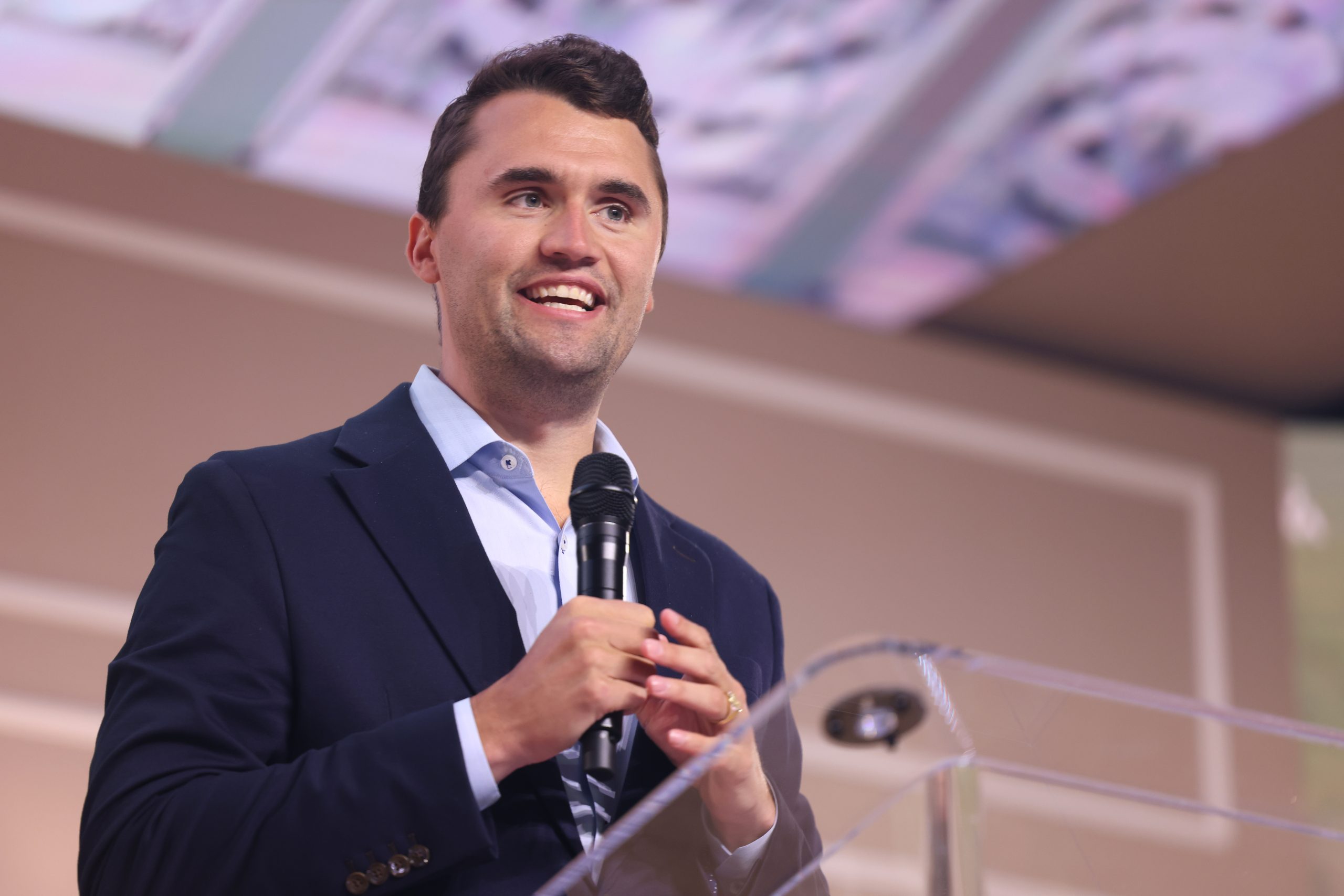 Affaire Charlie Kirk : une expertise balistique sème le doute sur l'arme du crime