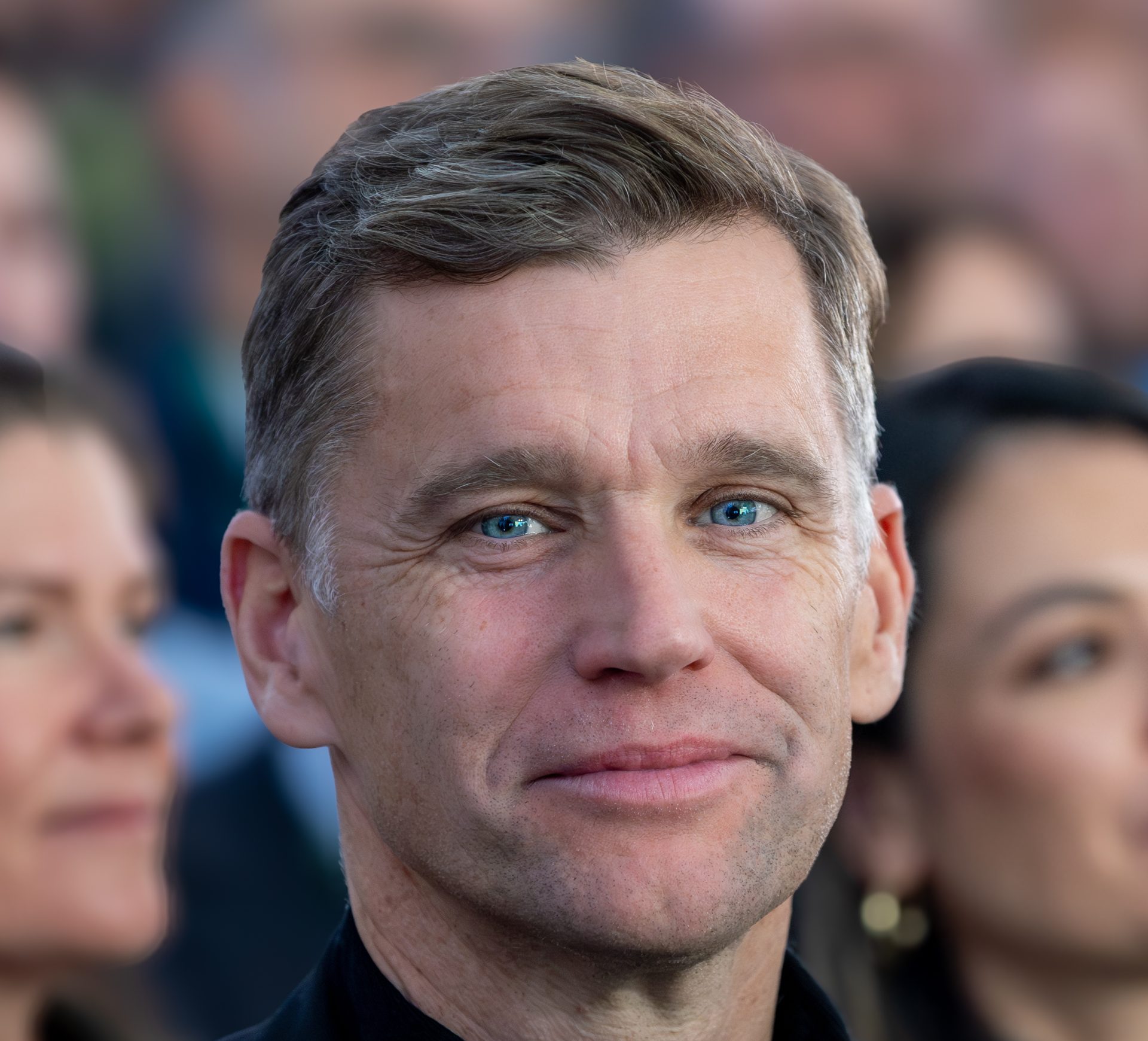 Itinérance : Bruno Marchand lance un appel urgent aux partis politiques