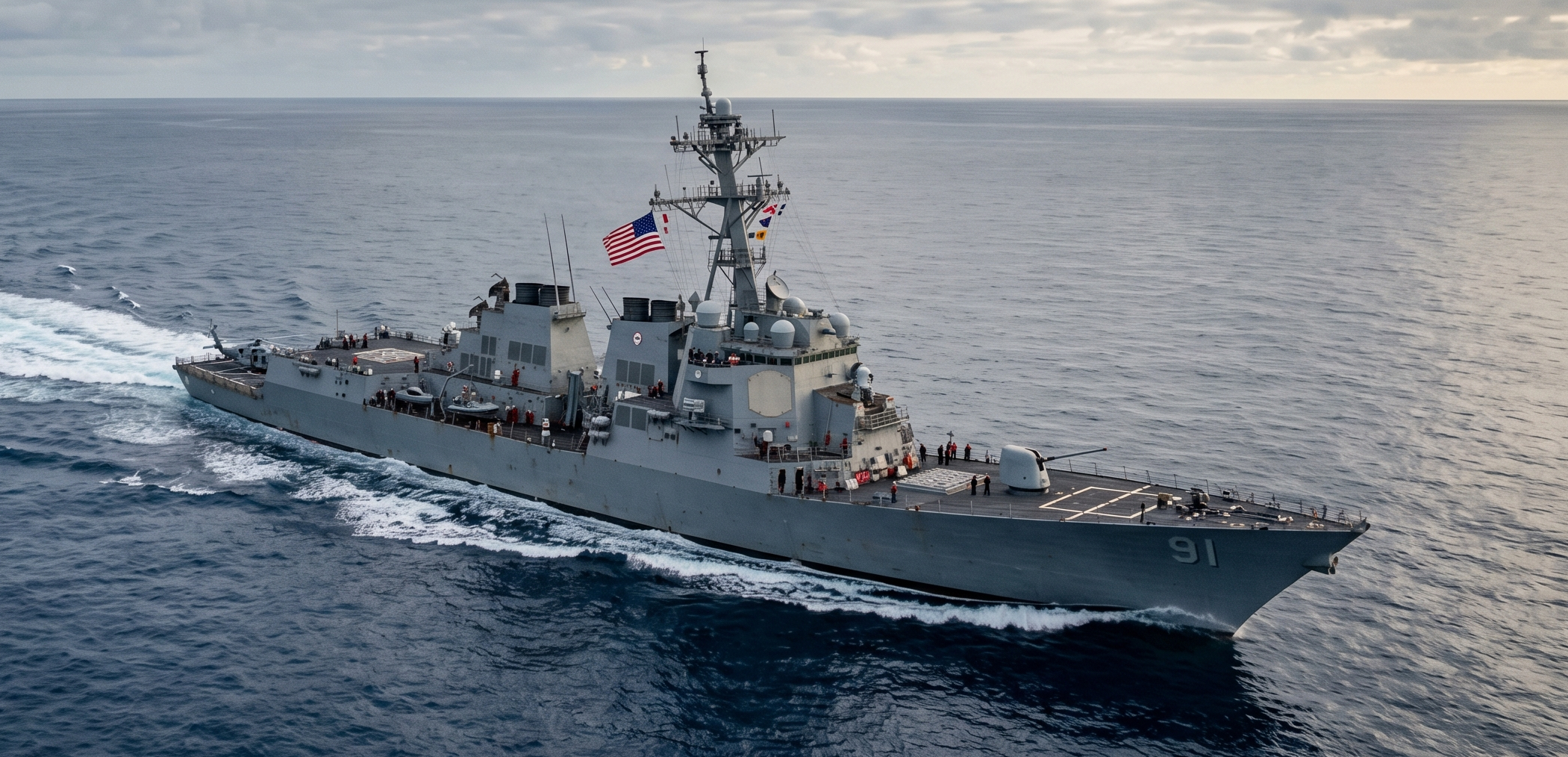 Détroit d’Ormuz : Un destroyer américain aurait changé de cap après un avertissement iranien