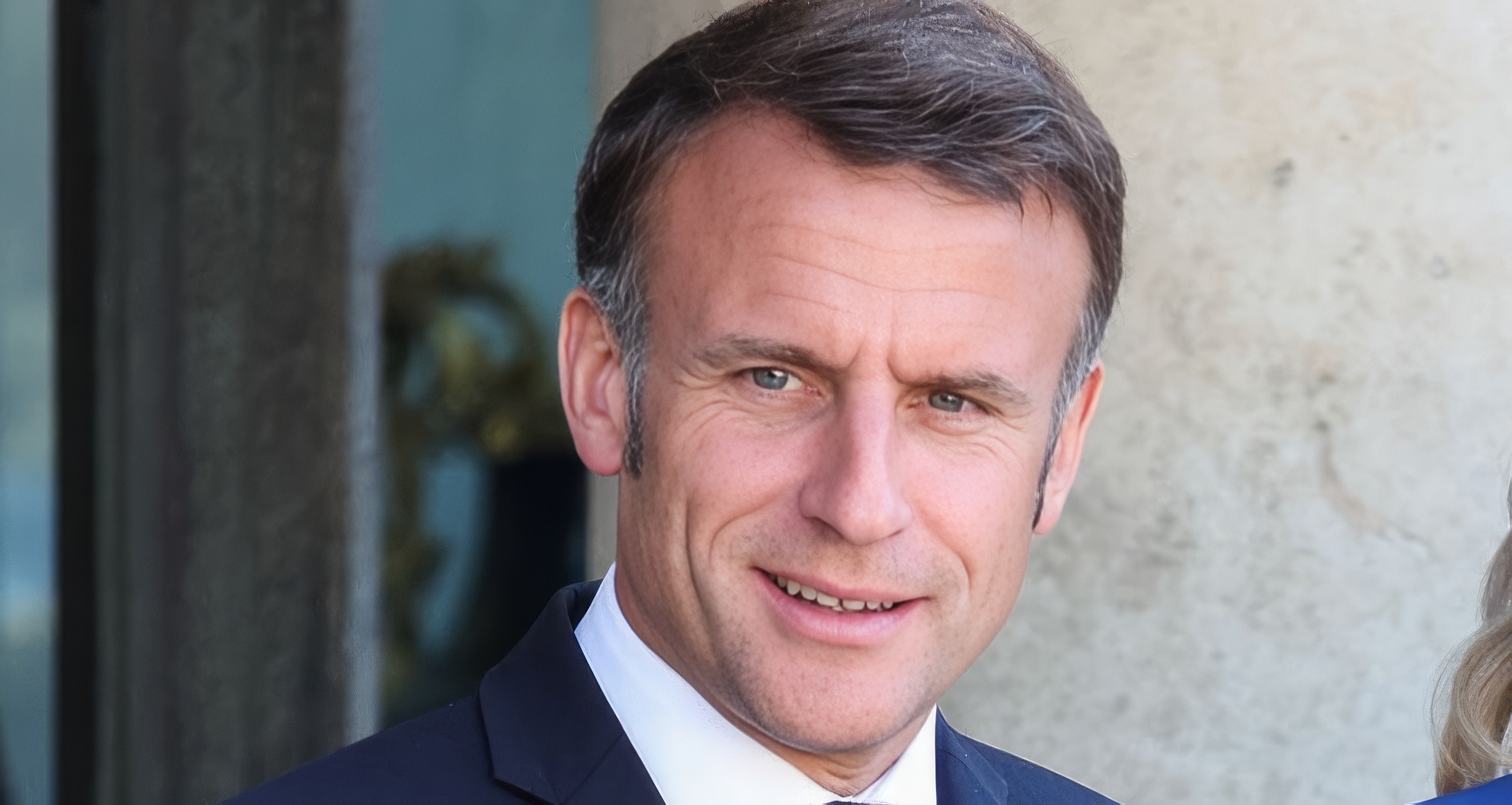 Macron réagit après la pique de Charles III à Trump : “Sans nous, vous parleriez français”. »
