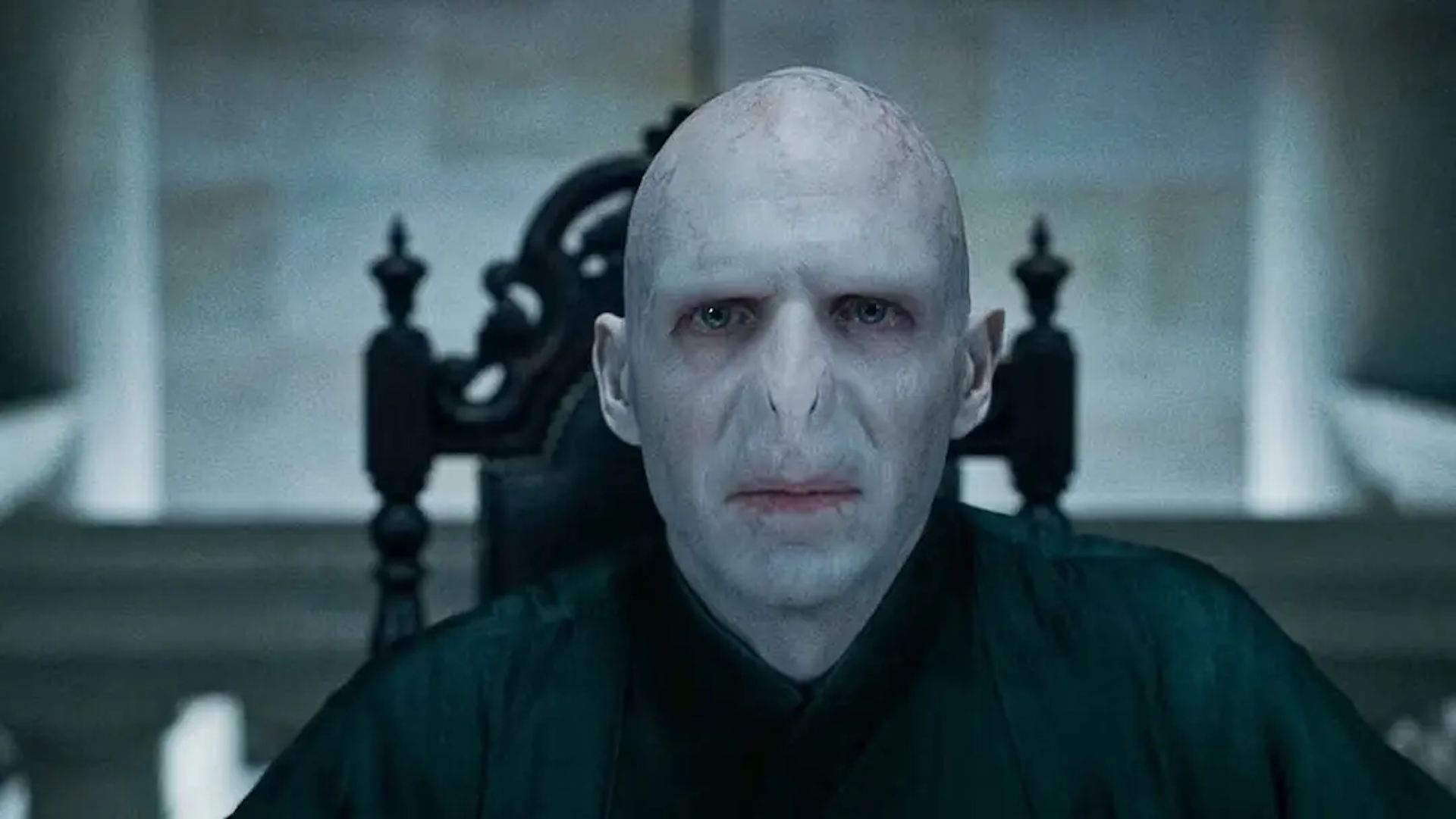 Ralph Fiennes explique pourquoi il ne reprendra pas le rôle de Voldemort dans la nouvelle série Harry Potter.