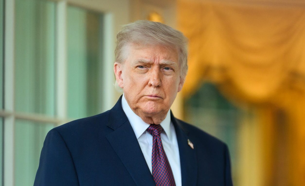 Détroit d’Ormuz : l’Iran dénonce sept ‘mensonges’ de Donald Trump après la réouverture