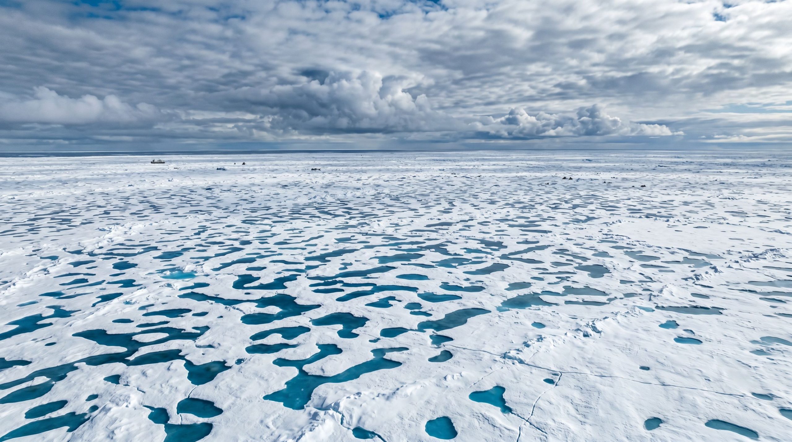 Les petites particules provenant de la fonte de la glace de mer arctique pourraient aider à former des nuages
