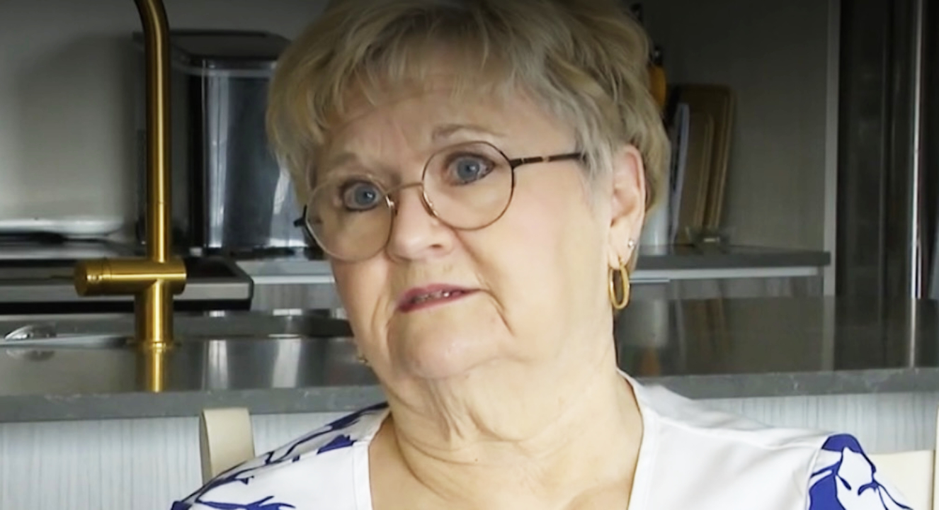 Une veuve canadienne perd 130 000 $ à cause d'un commentaire Facebook : son avertissement