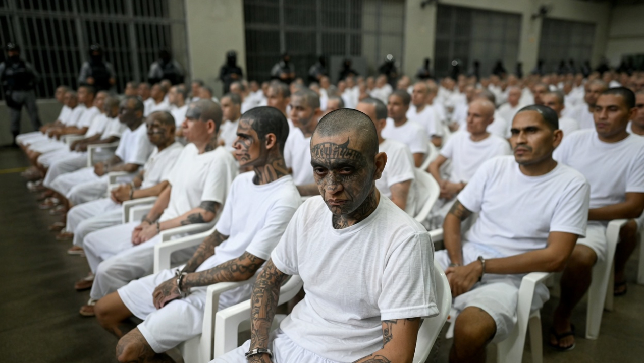 Le directeur de la prison la plus dangereuse du monde révèle pourquoi les lumières ne sont jamais éteintes