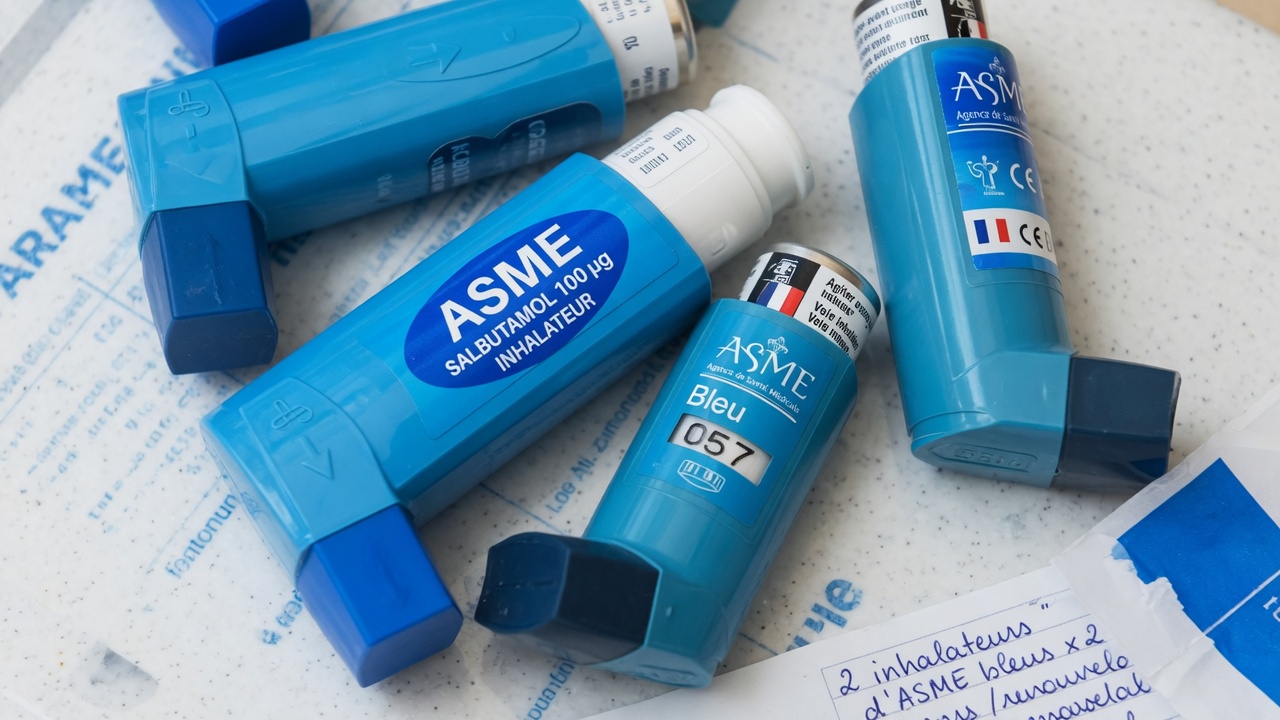 Asthme : alerte sur l’usage des inhalateurs bleus selon de nouvelles recommandations