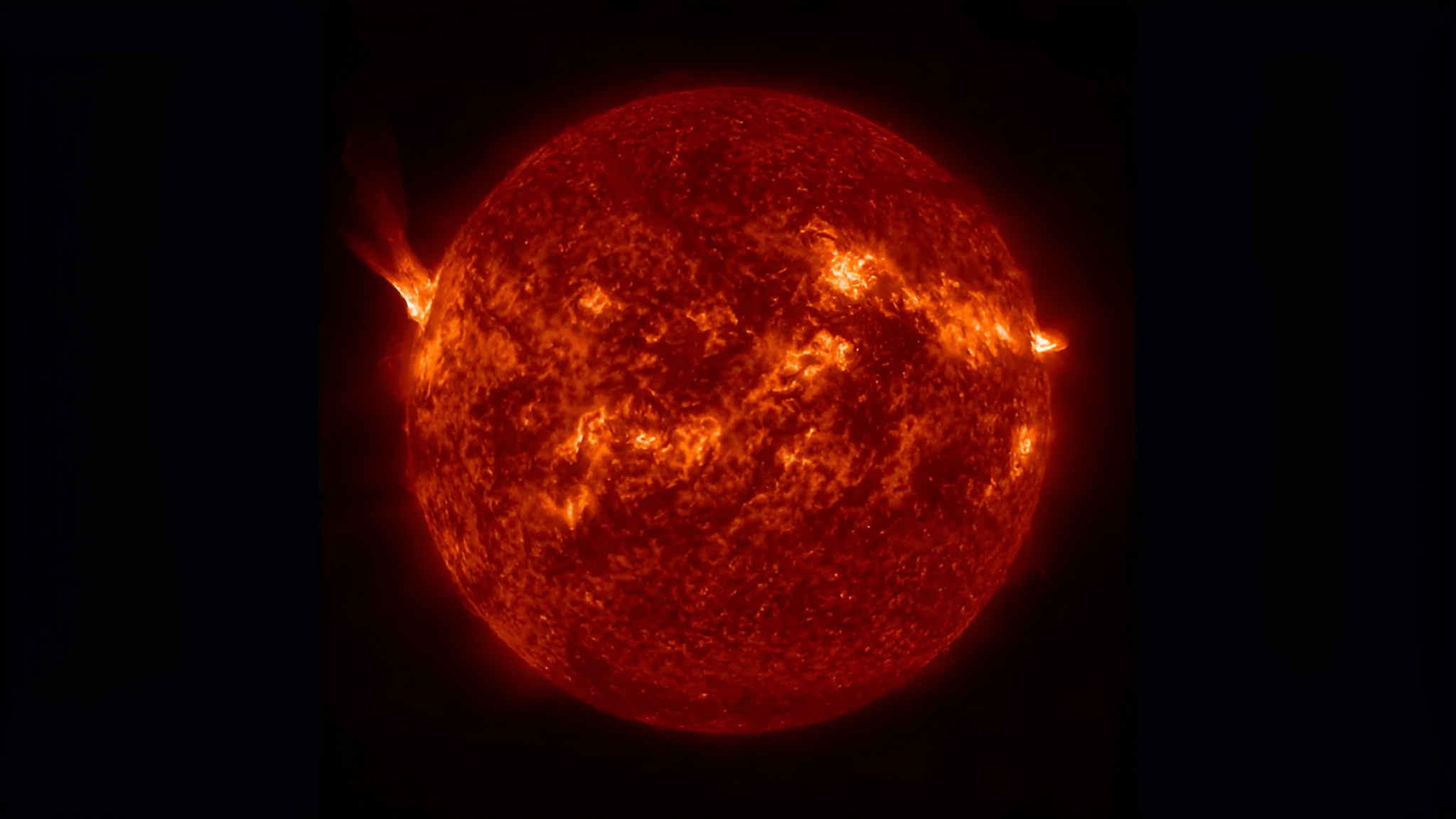La lumière du Soleil qui nous atteint aujourd’hui est vieille de plusieurs milliers d’années… mais n’a mis que 9 minutes à parvenir jusqu’à la Terre